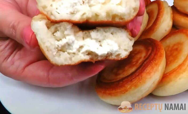 Высокие пышные оладьи c начинкой на кефире. Быстрый завтрак для всей семьи