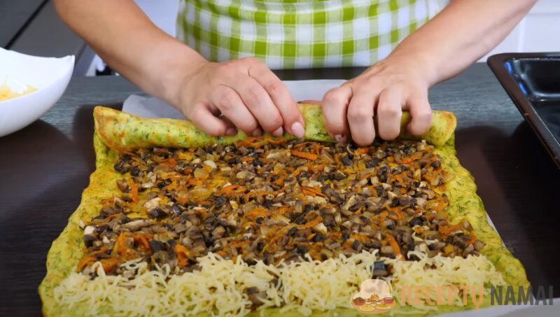 Кабачковый рулет с грибами. Результат превзошел все ожидания: меняю начинку и каждый раз новое блюдо