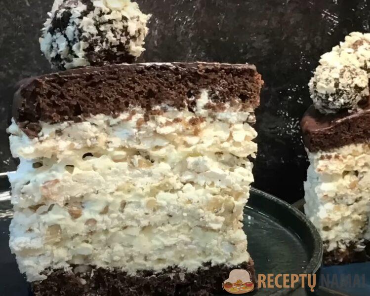 Торт «Лебединое озеро» с безе и орехами. Хруст в каждом кусочке