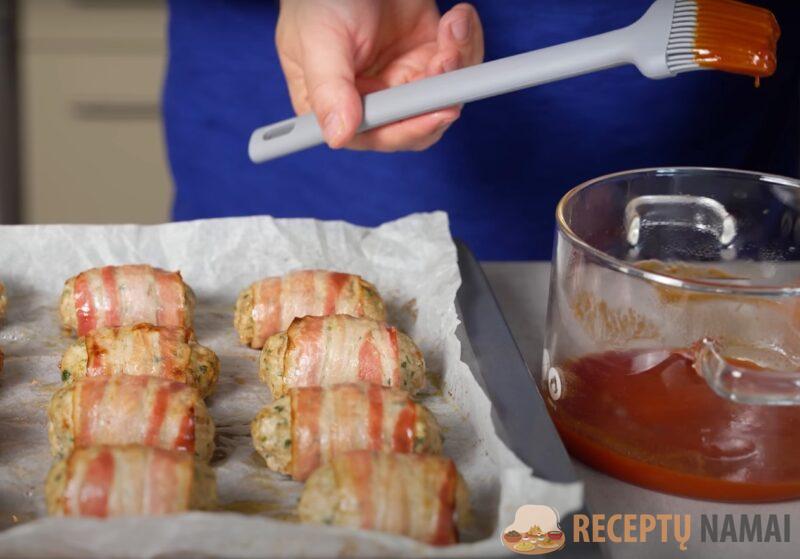 Рулетики из фарша с нежной глазурью. Мясо в мясе: идеально для праздничного стола