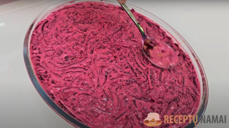 Мой рецепт салата "Сельдь под Шубой". Самые аппетитные слои: всегда готовлю её на Пасху