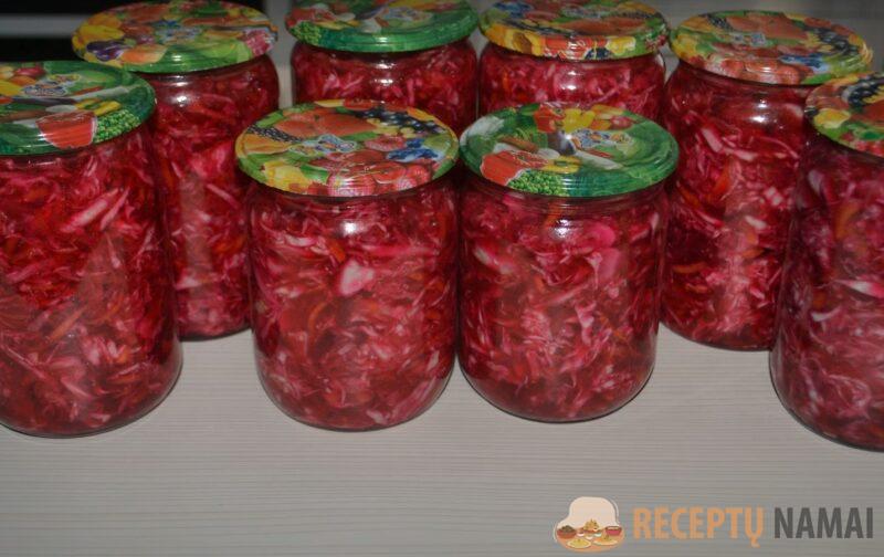 Маринованная капуста со свеклой в банках. Стоит всю зиму: готовлю всегда с запасом