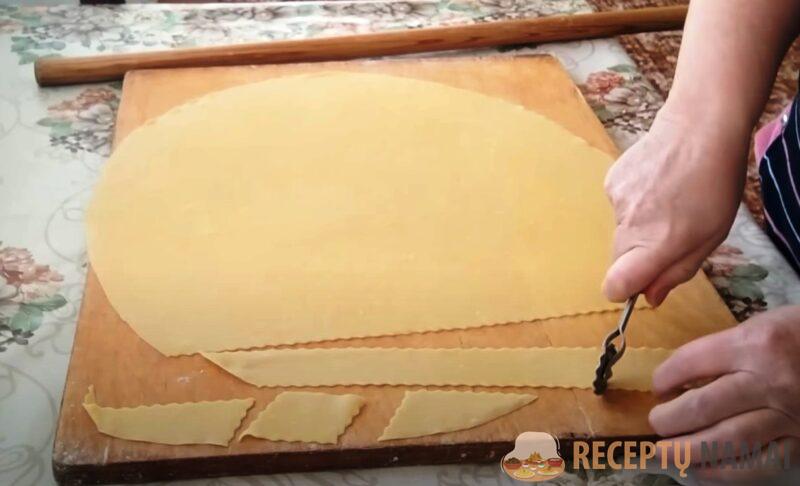 Домашний хворост замешанный на яйцах. Нежный и хрустящий одновременно