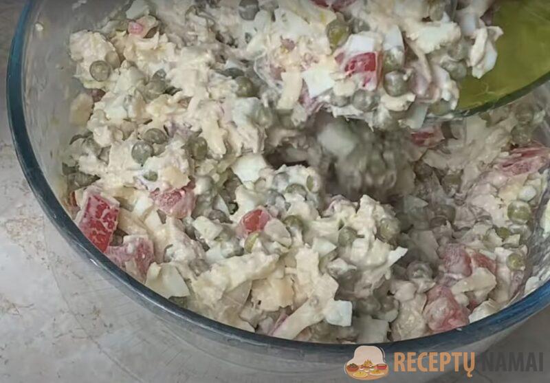 Хоть на праздник, хоть на каждый день. Вкусный салат с куриной грудкой