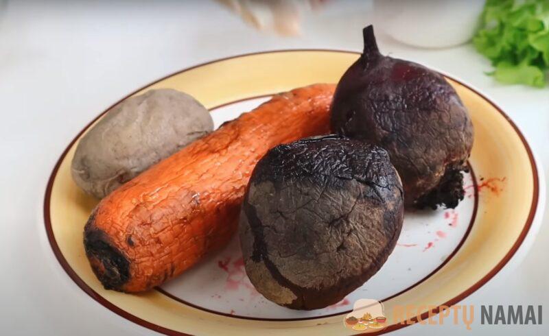 Оригинальный салат "Юлия". Яркое блюдо на праздничный стол из банальной свеклы