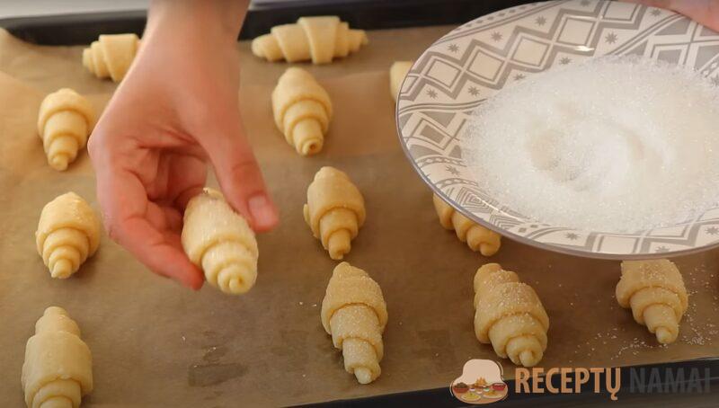 Возьмите 1 яйцо и творог. Пышные рогалики на скорую руку: рецепт без дрожжей