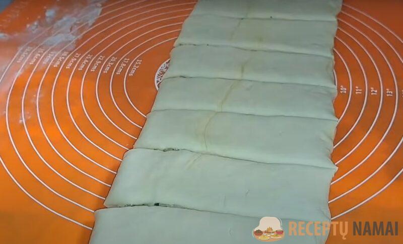 Сладкие или солёные булочки без яиц и масла. Просто и по-быстрому: рецепт из одного теста