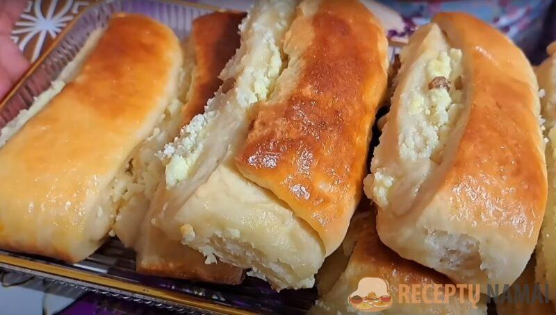 Сладкие или солёные булочки без яиц и масла. Просто и по-быстрому: рецепт из одного теста