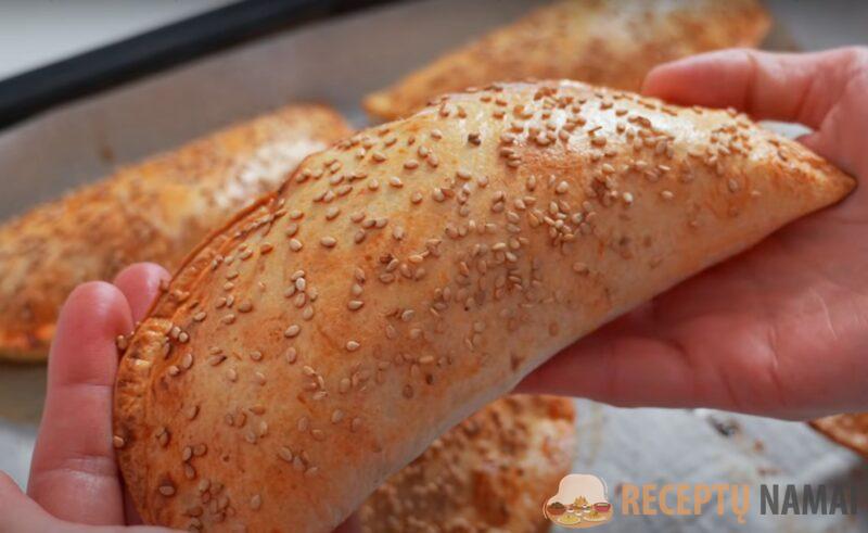 Все восторге от этого рецепта. Невероятно вкусные чебуреки из лаваша в духовке