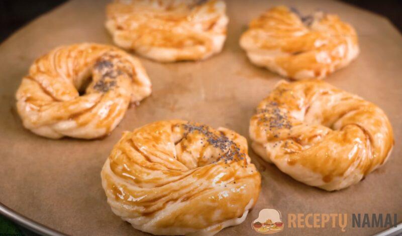 Вкуснейшие турецкие булочки! Мягкие, слоистые и очень ароматные: зря так раньше не готовила