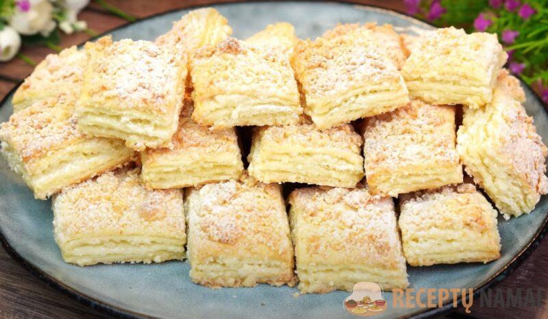 Рецепт вкусного печенья на кефире. Выпечка за 25 минут: слоеное печенье для всей семьи