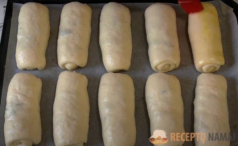 Рулетики с изюмом: нежный десерт для застолья. Тесто подходит для любой выпечки