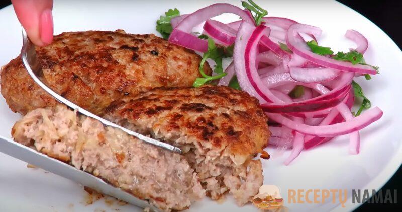 Самые сочные и вкусные котлеты. Рецепт без яиц, хлеба и муки: готовить на ужин проще простого