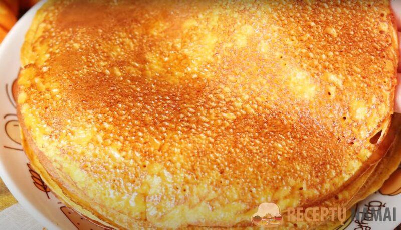 Нежные тыквенные блинчики. Готовятся проще простого: смешиваем, измельчаем и тесто готово