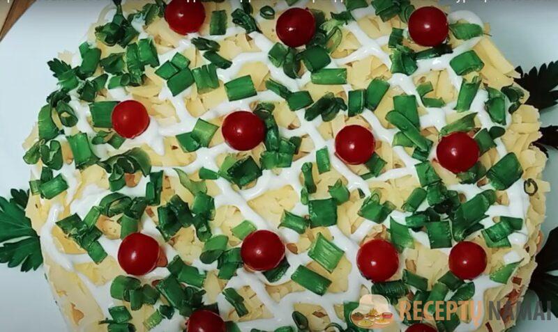 Праздничный салат с курицей "Монарх". Всегда готовлю его на Новый Год