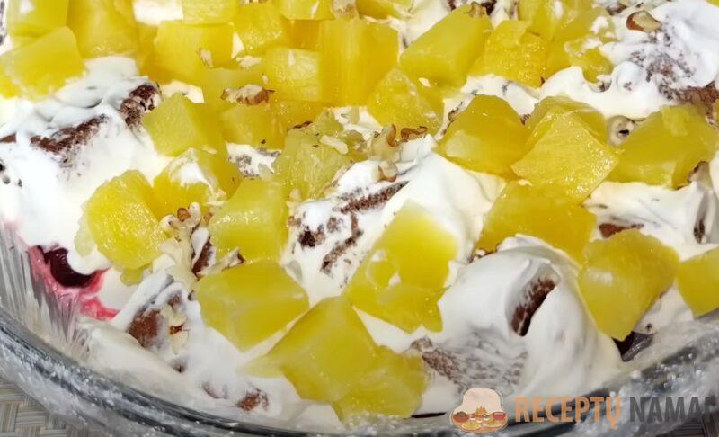 Это что-то новое. Праздничный торт со сливочным кремом и ананасами: покоряет с первого кусочка