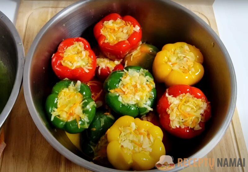 Квашеный фаршированный перец с капустой. Вкуснее закуски не пробовала