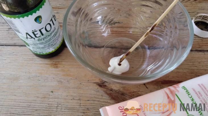 Проверила на себе 2 старинных способа защиты от комаров и мошки. Оба работают