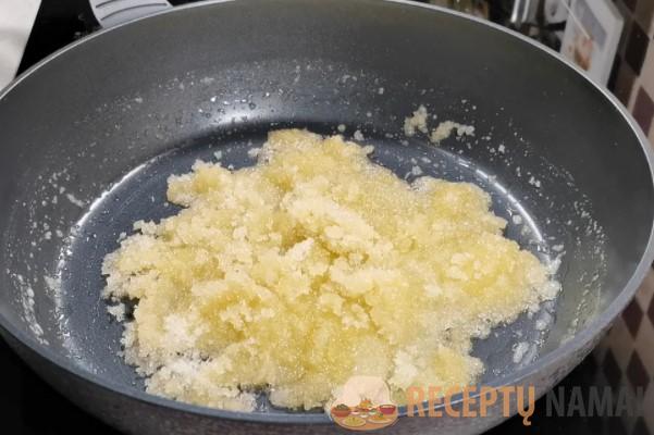 Даже тесто делать не надо! Пирог из лаваша с яблоками: быстро и просто