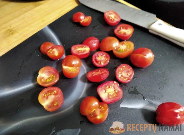 У соседки было новоселье, она угостила необычным и вкусным салатом. Выпросил рецепт и делюсь с Вами