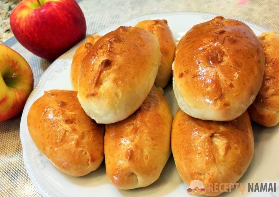 Домашние пирожки с яблоками. Мягкие и пышные