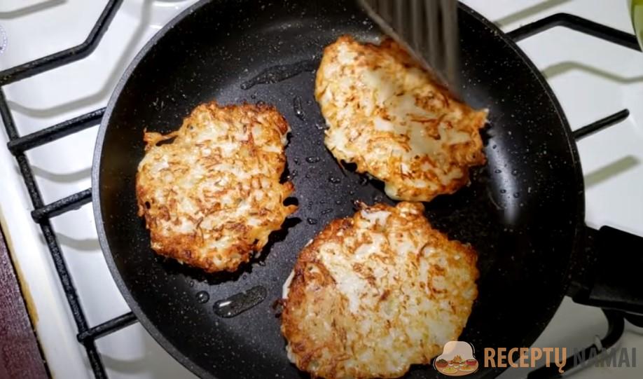 Простая капуста, а рецепт нравится даже тем, кто ее не особо жалует