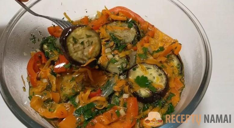Гости всегда просят рецепт этой закуски. Вкусная и пикантная закуска из баклажанов