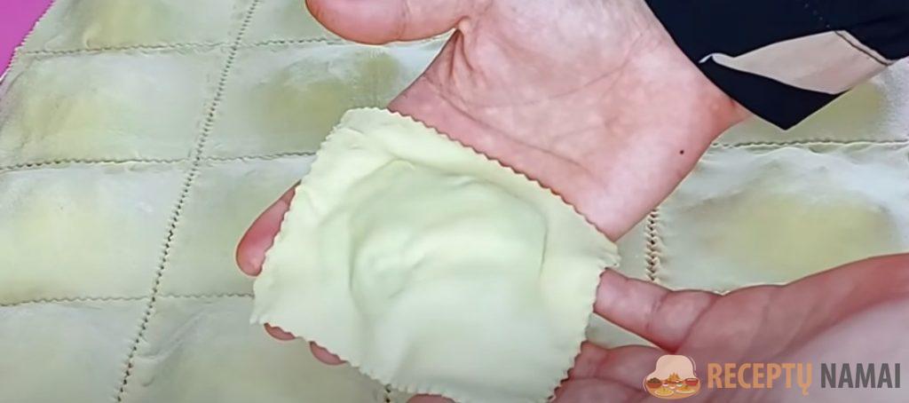 Чебурек или пирожки. Простое блюдо с картошкой: рецепт будут выпрашивать все соседи