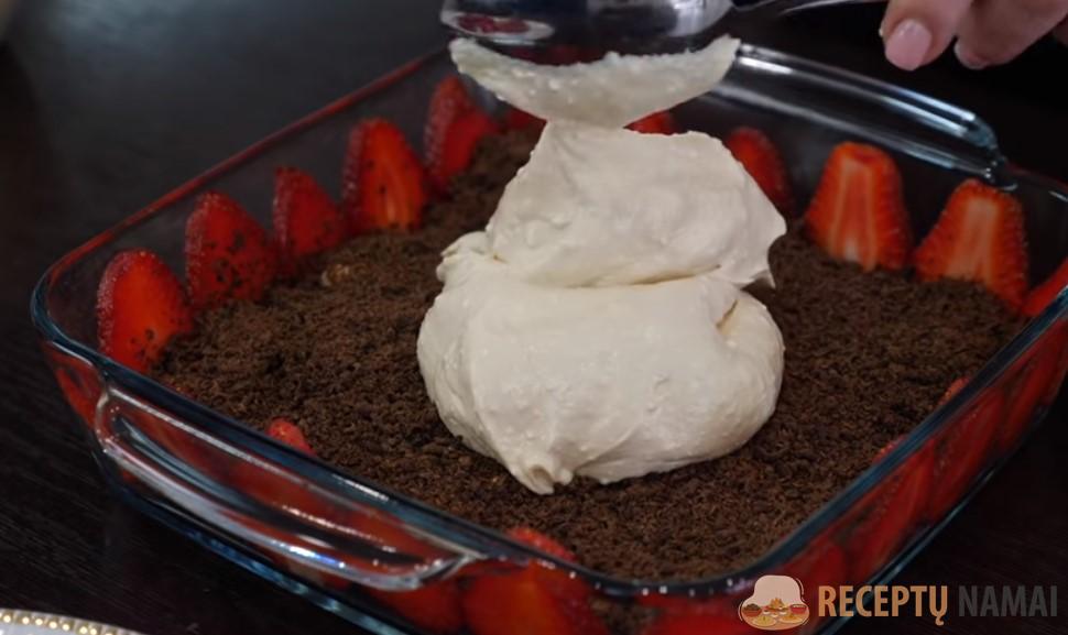 Воздушно нежный клубничный торт! Без выпечки с творожным кремом