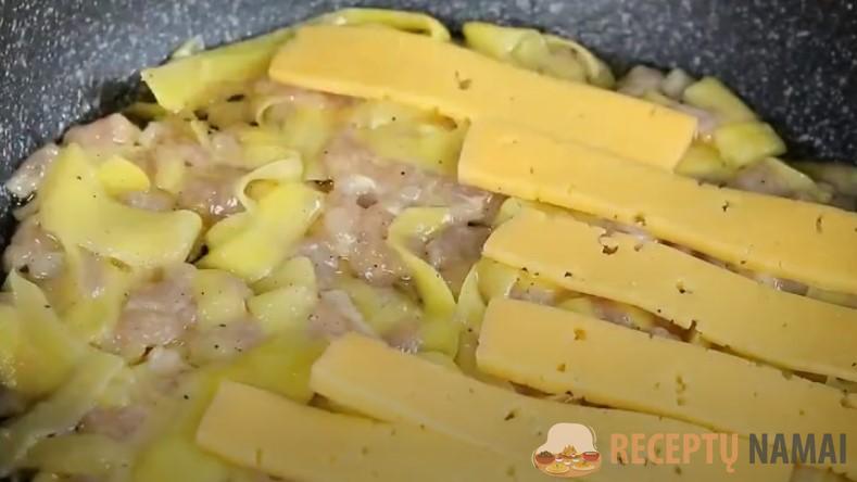 Использую трюк с овощечисткой для быстрого ужина. Вкусный рецепт куриной грудки с картофелем