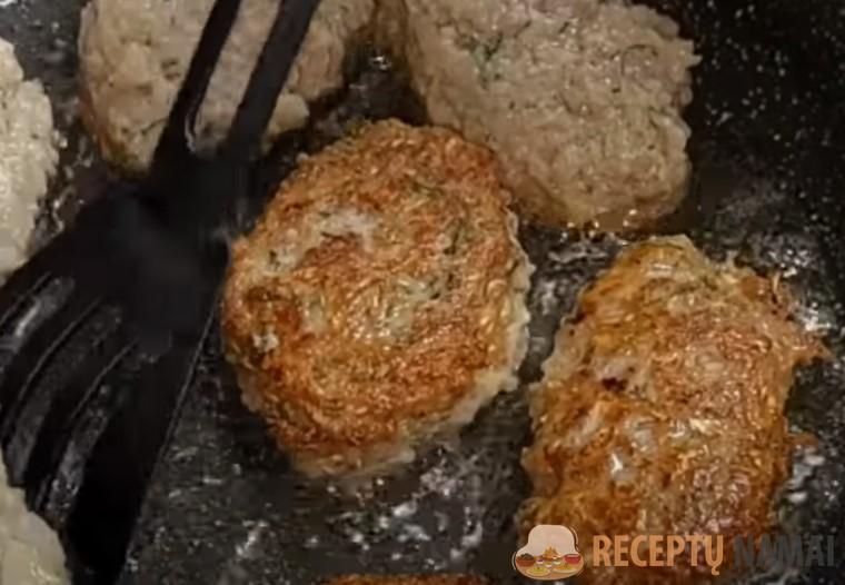 Гора еды за копейки: хватит на неделю. Вкусные и сочные домашние котлеты