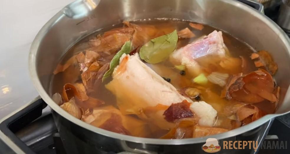 Сало в луке, вкуснее чем мясо. По старинному рецепту