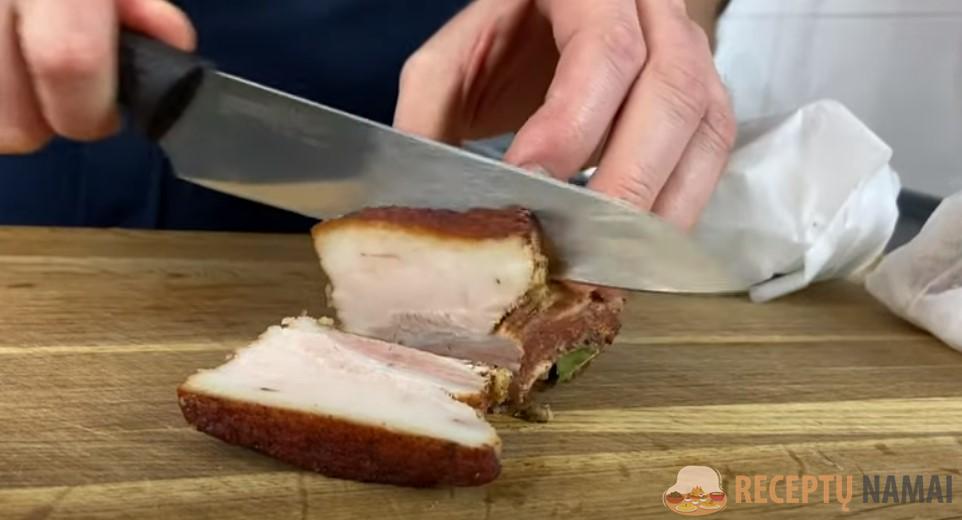 Сало в луке, вкуснее чем мясо. По старинному рецепту