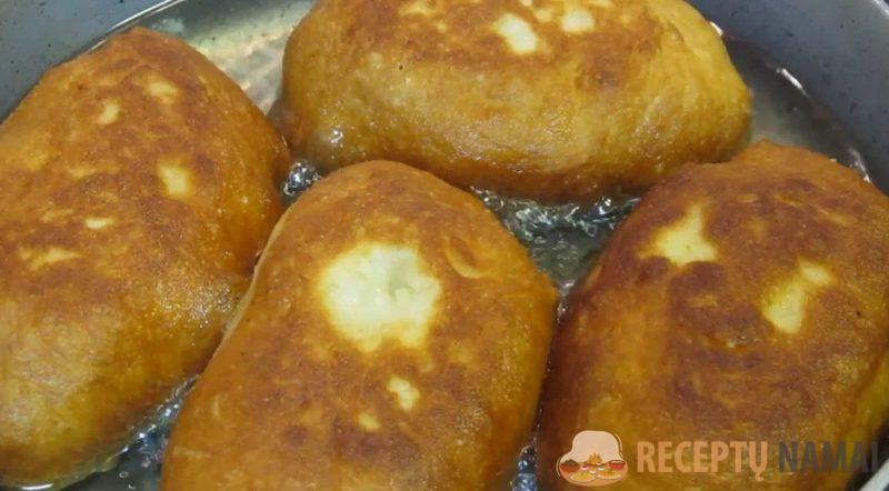 Воздушные пирожки с хрустящей корочкой. На одном, вы точно не остановитесь