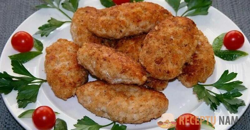 Рецепт рассказала бабушка. Такие котлеты готовлю постоянно и свою дочь учу