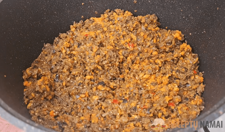 Рецепт вкусной и нежной икры из баклажанов на зиму без стерилизации.
