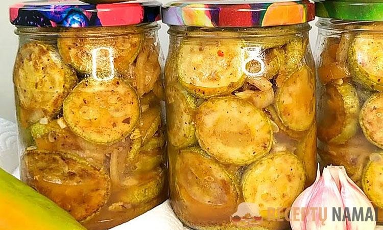 Жарим кабачки сразу на зиму: благодаря хитрому маринаду вкус сохраняется словно с грядки