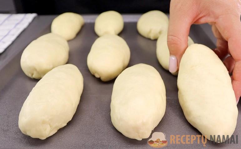 Когда хочется быстро и просто. Пышные пирожки с капустой на кефирном тесте