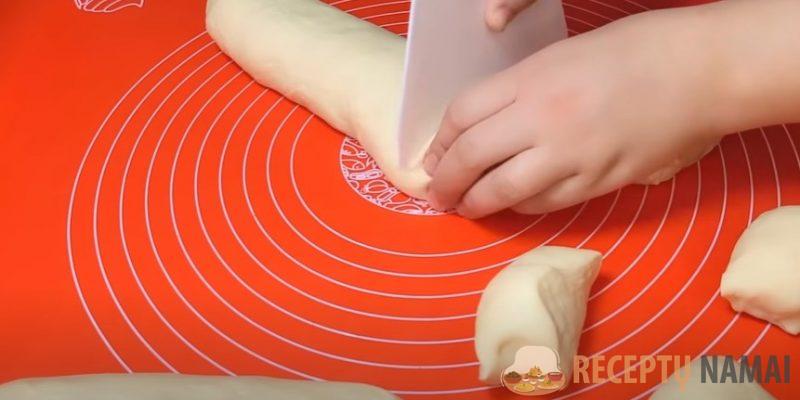 Кефир, 1 яйцо и 10 минут. Пышные и аппетитные пирожки: можно есть и не поправляется. Бабушка научила