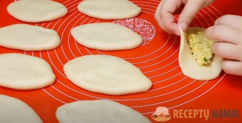 Кефир, 1 яйцо и 10 минут. Пышные и аппетитные пирожки: можно есть и не поправляется. Бабушка научила