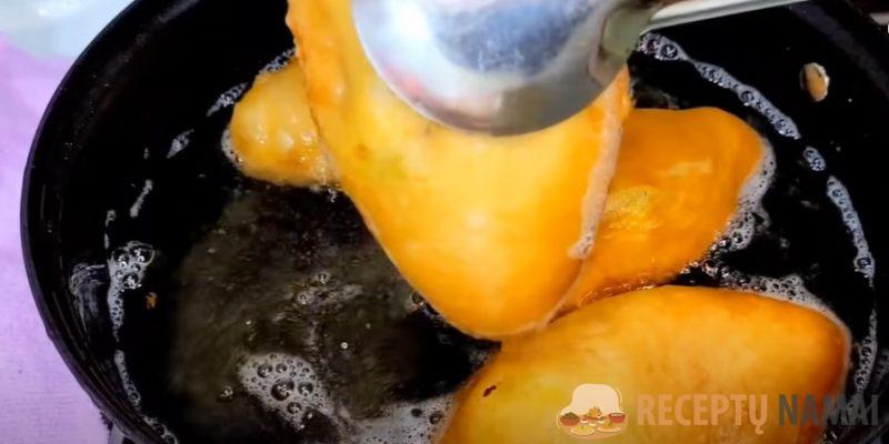 Кефир, 1 яйцо и 10 минут. Пышные и аппетитные пирожки: можно есть и не поправляется. Бабушка научила