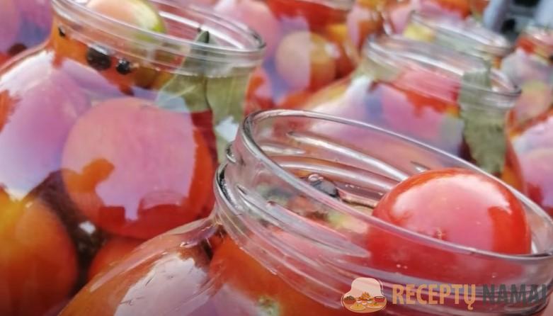 Квашеные помидоры на зиму. Маринованные помидоры с чесноком - простая и быстрая заготовка