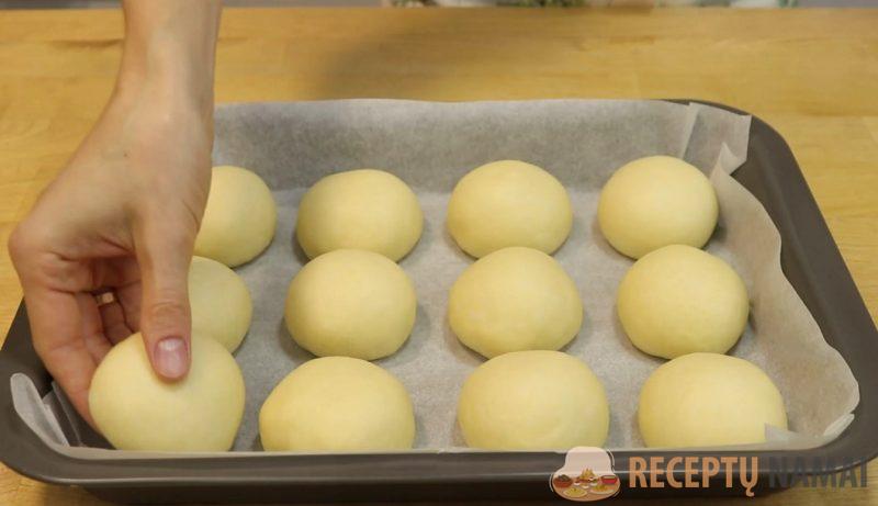 Вкус, как в детстве: тесто ароматное и пышное. Сдобные булочки "Бухты".