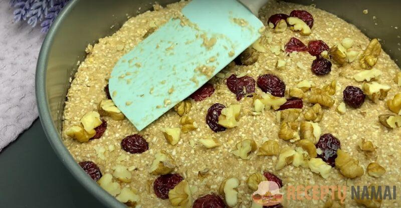 Никакой муки и сахара. Яблочный пирог из 3-х ингредиентов: простой и здоровый рецепт