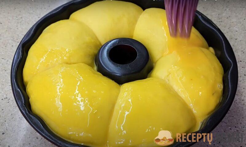 Перемешайте яйцо с мандарином, и вы удивитесь вкусу. Нежный мандариновый кекс