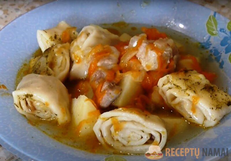 Легко заменит все обычные супы с галушками. Штрудель с мясом и картошкой: приготовила и не пожалела