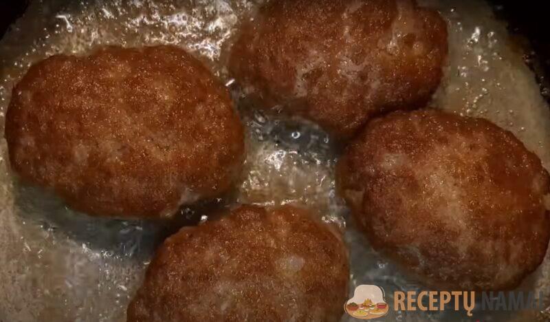 Вкус, который запомнится надолго – готовим сочные домашние котлеты по бабушкиному методу