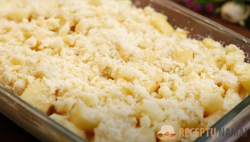 Всё смешать и запекать 40 минут. Невероятно нежный яблочный пирог: простой десерт на завтрак