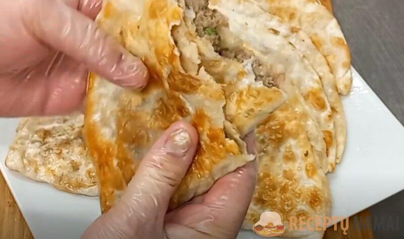 Чебуреки в лаваше. Рецепт для тех, кто не любит возиться с тестом