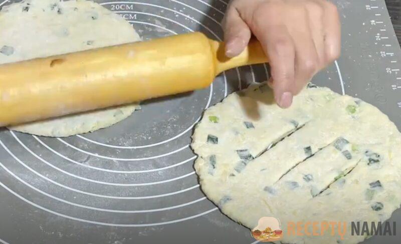 Как сделать простые и вкусные лепешки на кефире. Бабушка научила готовить только так